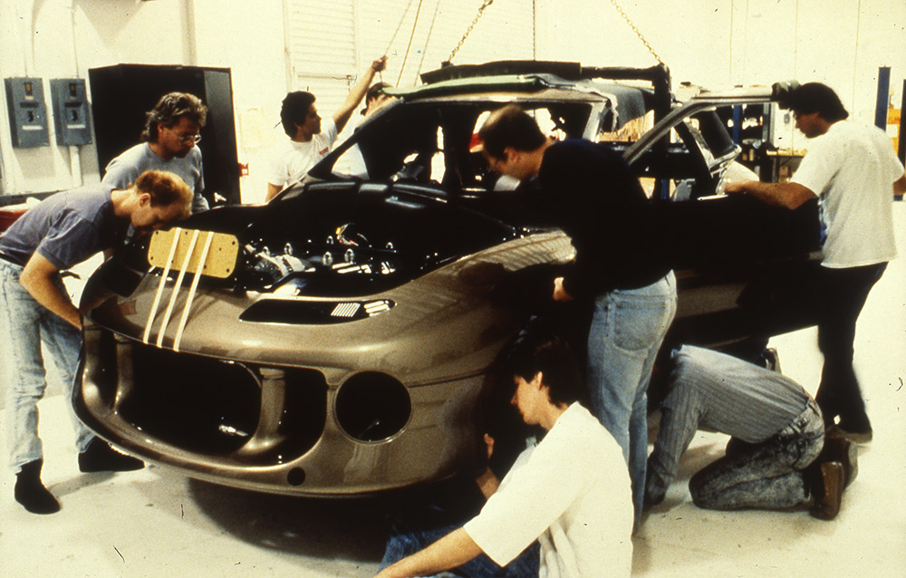 Magna team working on the Magna Torrero